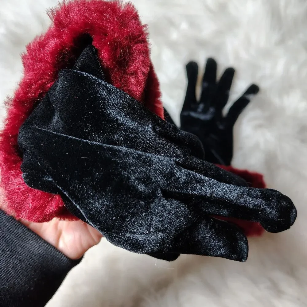 Retro Blk Classy Velvet VTG Gloves W Red Faux Fur Cuff/RT1
